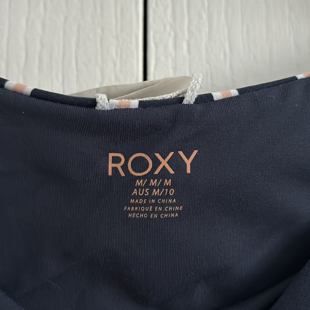 Roxy Bikini - Picture 10 of 10